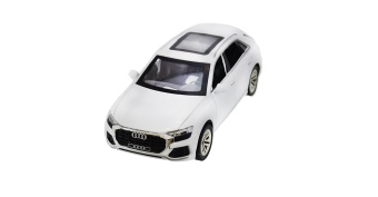 Модель Audi Q8 M1:24 белая